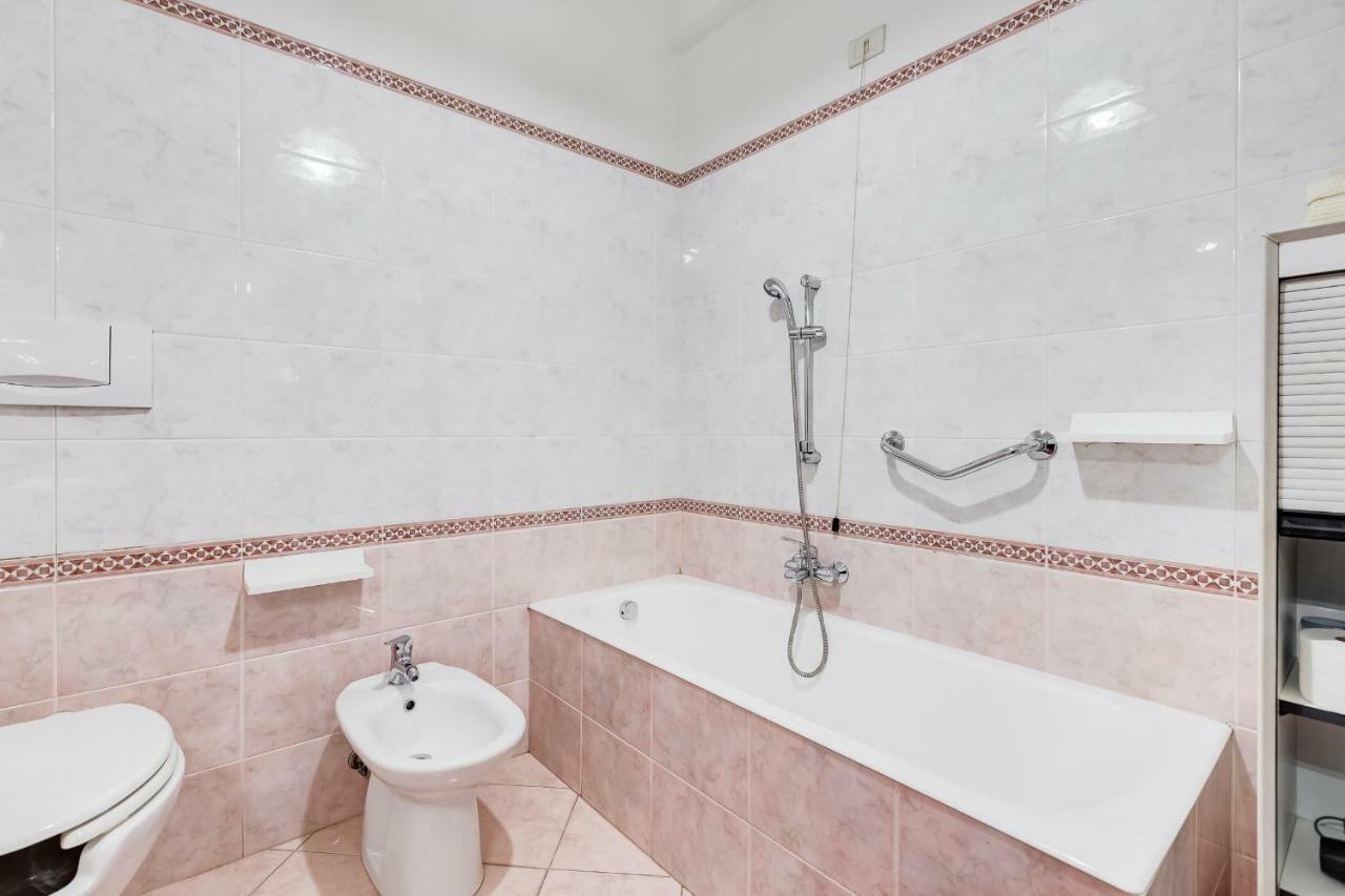 J.N.D.Holidays Roma Ngoại thất bức ảnh